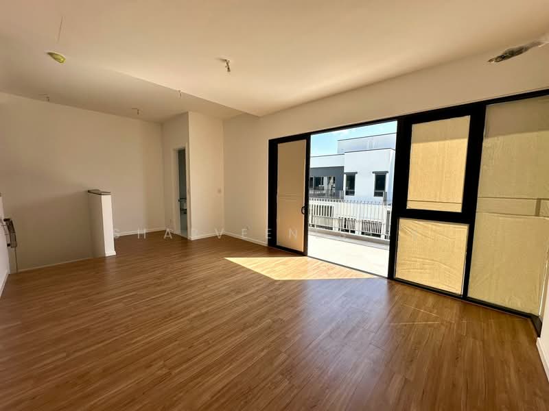 Rumah Berkembar untuk Dijual di Rawang (Selangor) - Sharveenesh V - Living Room - PropertyGuru.com.my