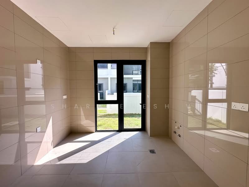 Rumah Berkembar untuk Dijual di Rawang (Selangor) - Sharveenesh V - Exterior - PropertyGuru.com.my