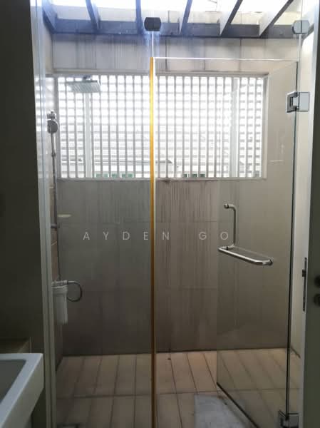 Rumah Teres 3 Tingkat untuk Disewa di Segambut (Batu) - Ayden Go - Bathroom - PropertyGuru.com.my