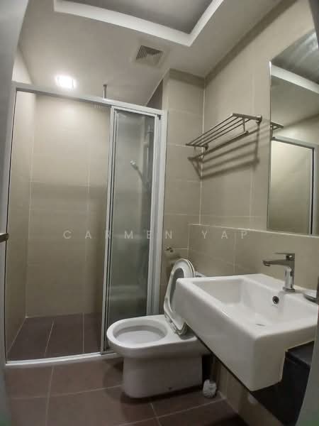 Servis Apartment untuk Disewa di Glomac Centro Service Apartment - Carmen Yap - Bathroom - PropertyGuru.com.my