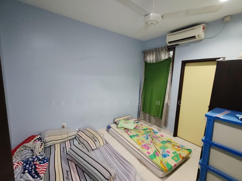 2-storey Terraced House for Sale in Taman Skudai Indah (Skudai) - Jesserine Neo - Bedroom - PropertyGuru.com.my