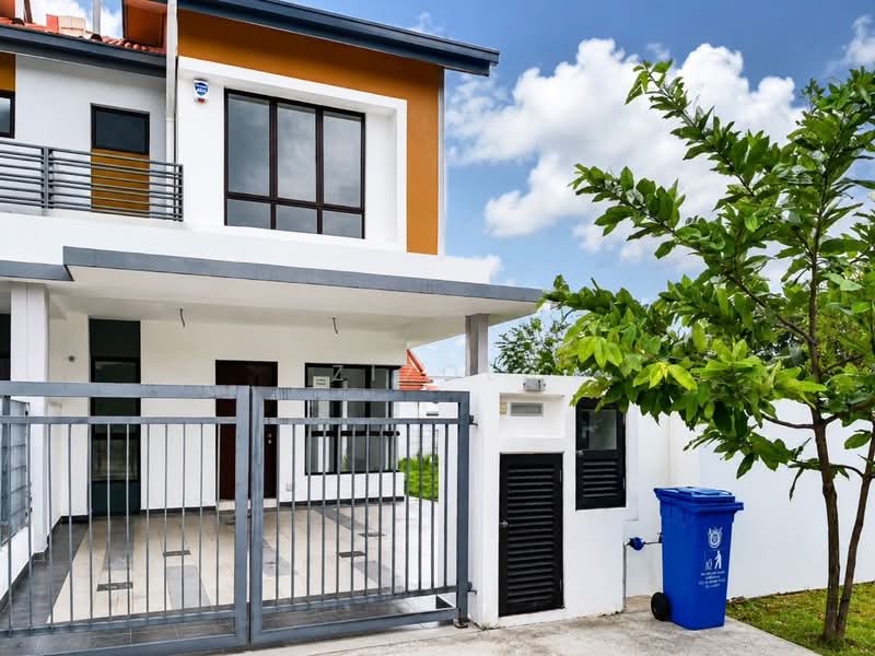 Rumah Teres 2 Tingkat untuk Dijual di Setia Alam (Selangor) - Azizol . - Exterior - PropertyGuru.com.my