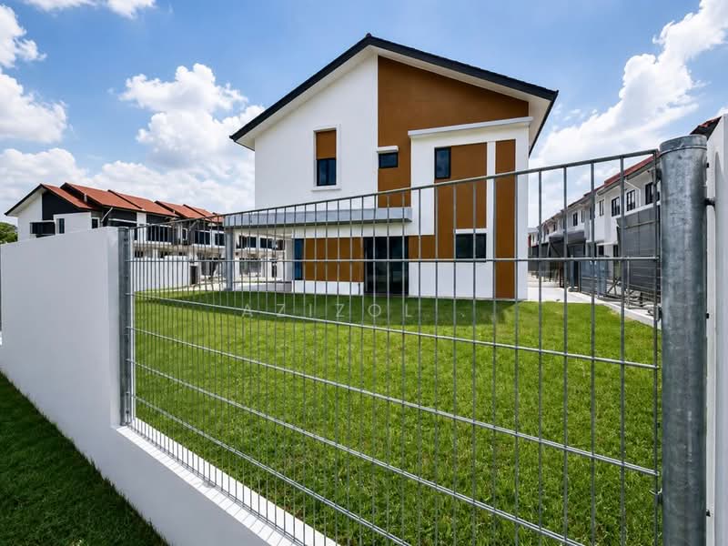 Rumah Teres 2 Tingkat untuk Dijual di Setia Alam (Selangor) - Azizol . - Exterior - PropertyGuru.com.my