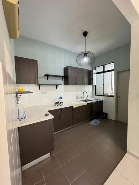 Servis Apartment untuk Disewa di Jentayu Residensi @ Tampoi - Hong Charng Lee - Kitchen - PropertyGuru.com.my