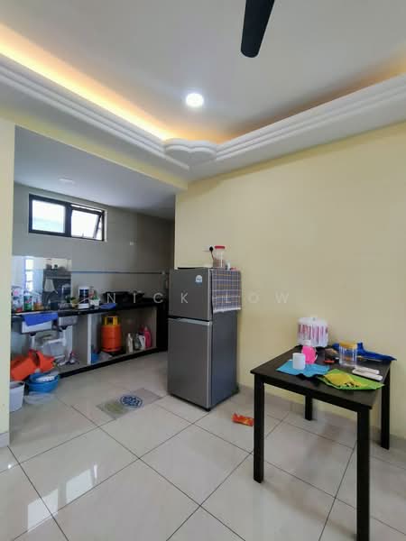 Servis Apartment untuk Disewa di D'Secret Garden (Pangsapuri Kempas Indah) - Nick Low - Kitchen - PropertyGuru.com.my