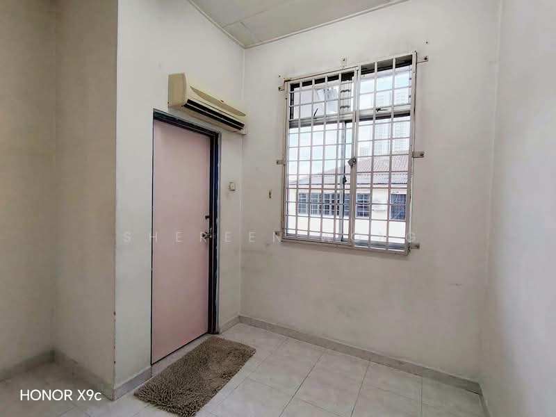 Untuk Dijual - Taman Megah Ria