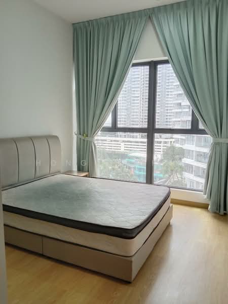 Condominium for Rent at Bay Laurel @ Country Garden Danga Bay - Hong Charng Lee - Bedroom - PropertyGuru.com.my