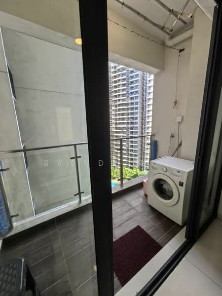 Condominium for Sale at Amberside @ Country Garden Danga Bay - Brendy Hoo - Balcony - PropertyGuru.com.my