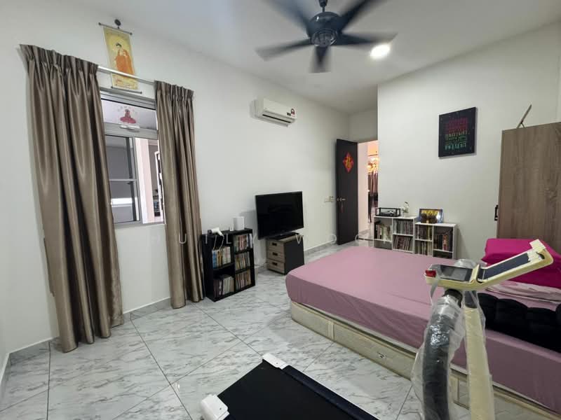 Cluster House for Sale in Taman Ekoflora (Johor Bahru) - Huily Woon - Bedroom - PropertyGuru.com.my