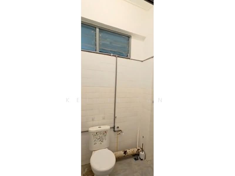 Shop / Office for Rent in Ayer Itam (Penang) - Kelvin Tan - Bathroom - PropertyGuru.com.my