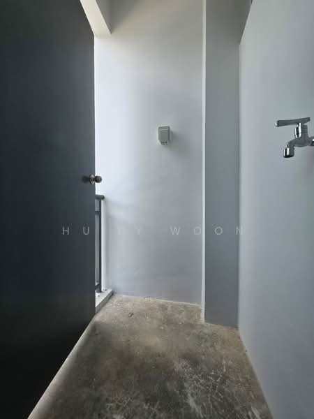 2-storey Terraced House for Sale in Bandar Dato Onn (Tebrau) - Huily Woon - Entrance - PropertyGuru.com.my