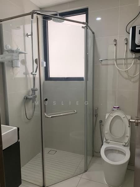 Condominium for Rent at Kings Bay @ Country Garden Danga Bay - Muslieg . - PropertyGuru.com.my