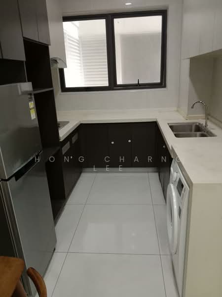 Condominium for Rent at Royal Strand @ Country Garden Danga Bay - Hong Charng Lee - Kitchen - PropertyGuru.com.my