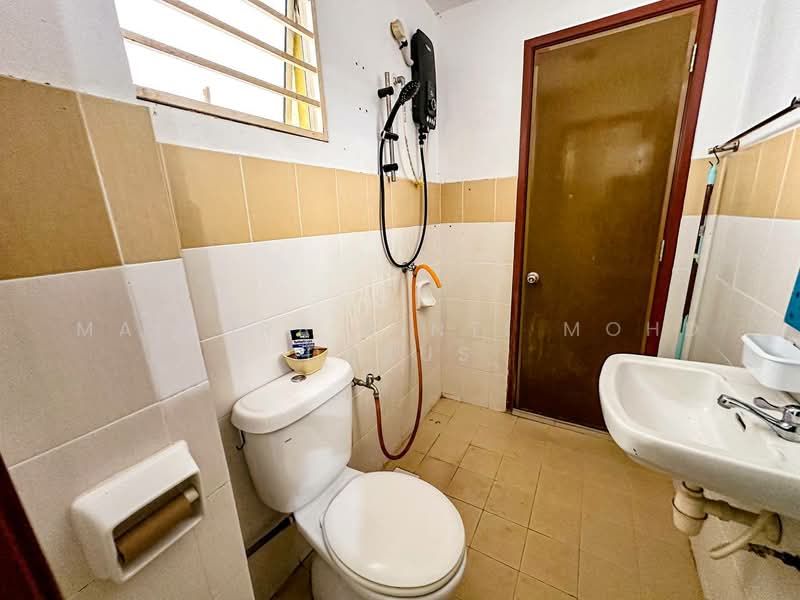 2-storey Terraced House for Sale in Taman Pelangi Semenyih 2 (Semenyih) - Maizura binti Mohd Darus - Bathroom - PropertyGuru.com.my