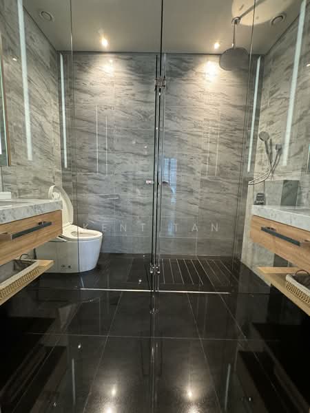Servis Apartment untuk Disewa di The Conlay - Kent Tan - Bathroom - PropertyGuru.com.my
