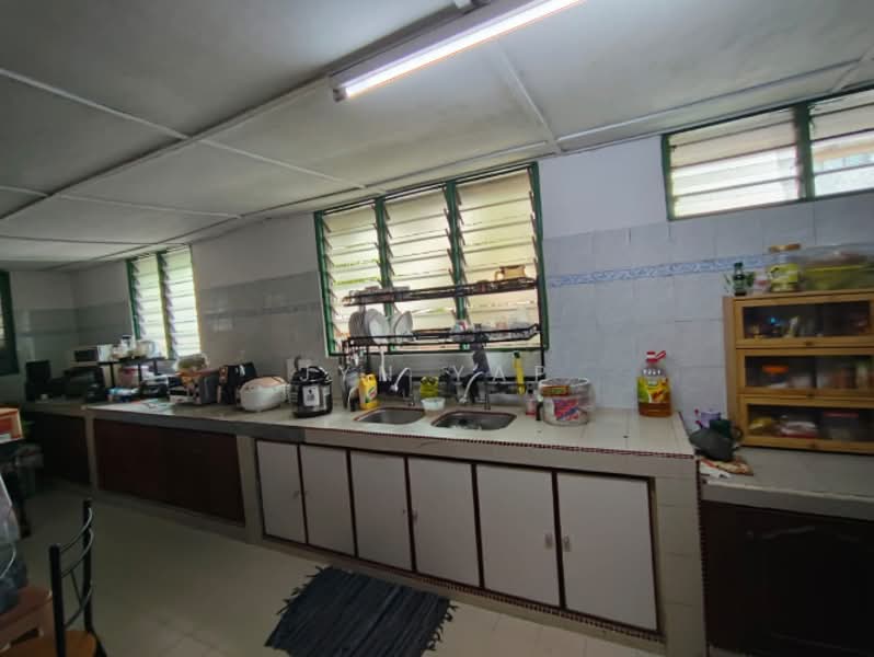 Rumah Berkembar untuk Dijual di Kubang Buaya (Kuantan) - Jyn Yap - Kitchen - PropertyGuru.com.my