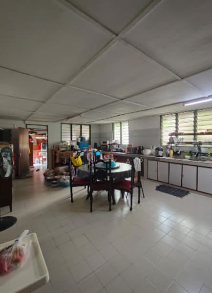 Rumah Berkembar untuk Dijual di Kubang Buaya (Kuantan) - Jyn Yap - Kitchen - PropertyGuru.com.my