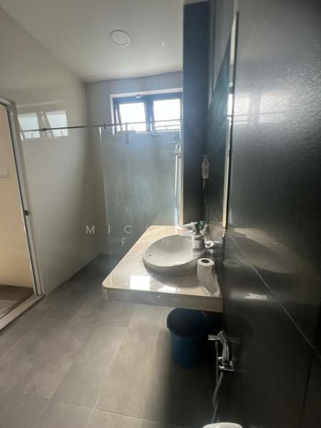 Rumah Berkembar untuk Dijual di Taman Sri Intan (Johor Bahru) - Michelle Fong - Bathroom - PropertyGuru.com.my