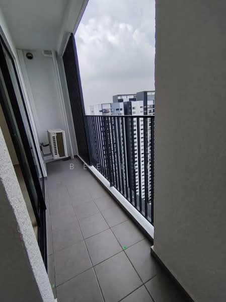 Servis Apartment untuk Disewa di Hana @ Eco Ardence - Bee Lee - Balcony - PropertyGuru.com.my