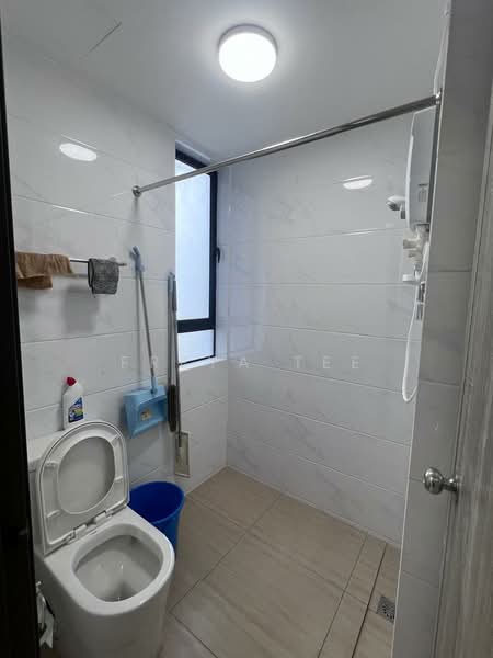 Service Residence for Rent at Country Garden Central Park - Freya Tee - Bathroom - PropertyGuru.com.my