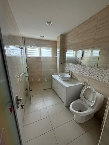 Rumah Teres untuk Dijual di Bandar Sungai Long (Selangor) - Dylan Cheng - Bathroom - PropertyGuru.com.my