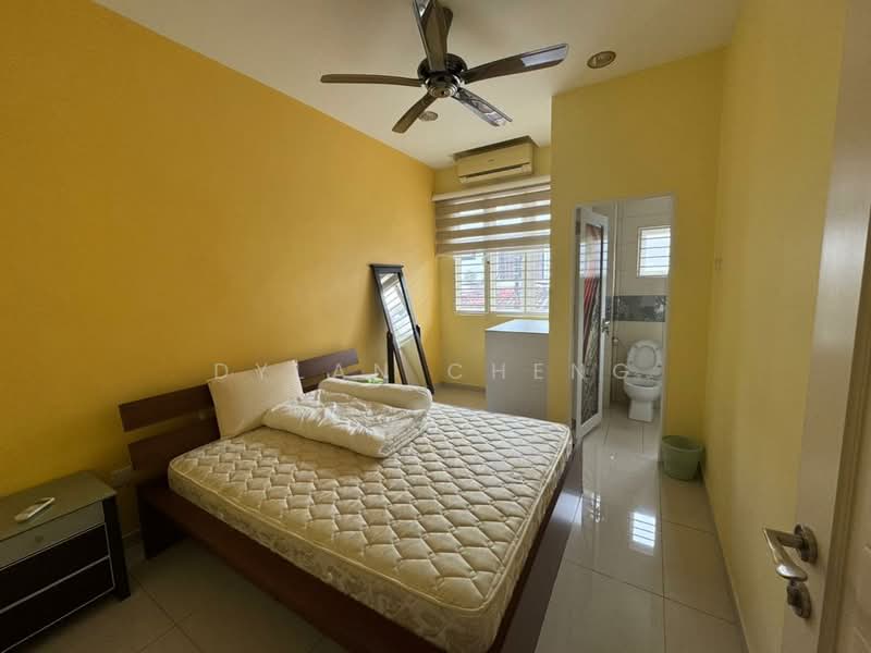 Rumah Teres untuk Dijual di Bandar Sungai Long (Selangor) - Dylan Cheng - Bedroom - PropertyGuru.com.my