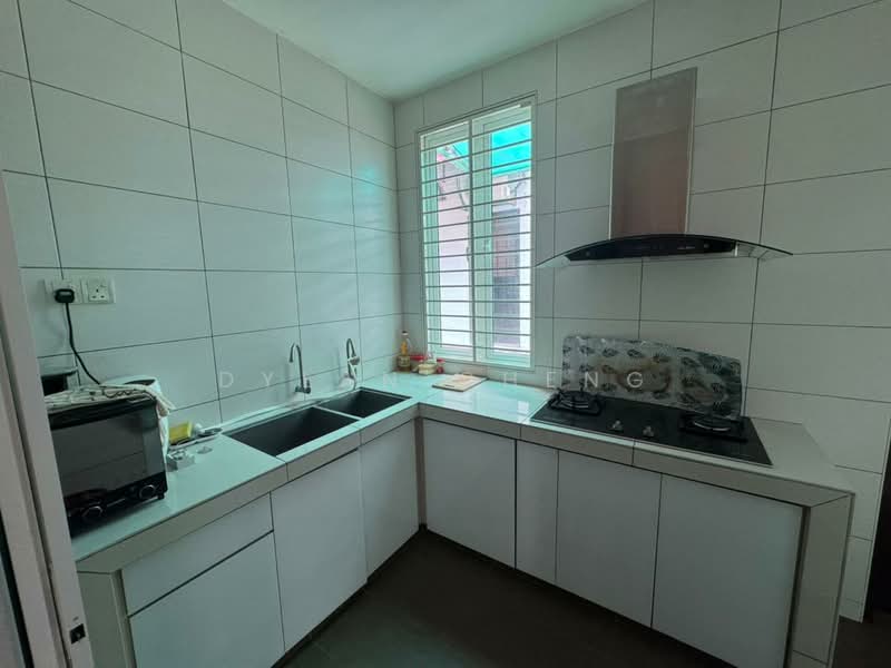 Rumah Teres untuk Dijual di Bandar Sungai Long (Selangor) - Dylan Cheng - Kitchen - PropertyGuru.com.my