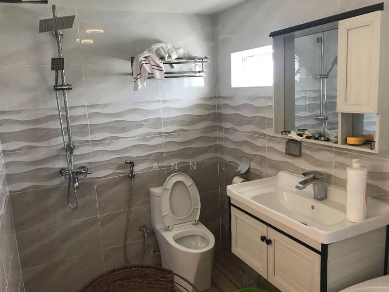 Rumah Teres 1.5 Tingkat untuk Dijual di Usj 3 (Subang Jaya) - Ann . - Bathroom - PropertyGuru.com.my