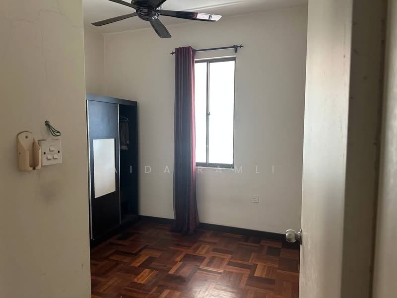 Kondominium untuk Dijual di Armanee - Aida Ramli - Bedroom - PropertyGuru.com.my