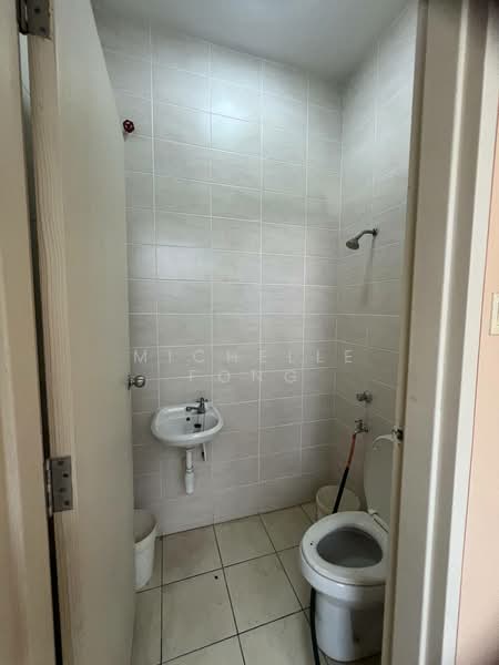 Semi-Detached House for Rent in Skudai (Johor) - Michelle Fong - Bathroom - PropertyGuru.com.my