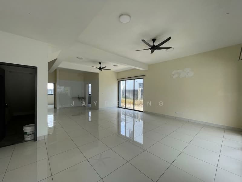 Rumah Teres 2 Tingkat untuk Dijual di Taman Glenmarie (Johor Bahru) - Jayden Ng - Living Room - PropertyGuru.com.my