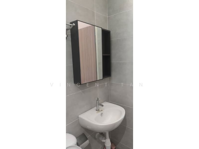 Kondominium untuk Disewa di QuayWest Residence - Vincent Tan - Bathroom - PropertyGuru.com.my