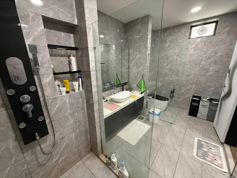 Rumah Teres 3 Tingkat untuk Dijual di Taman Bayu Aman (Butterworth) - Leesa Cheah - Bathroom - PropertyGuru.com.my