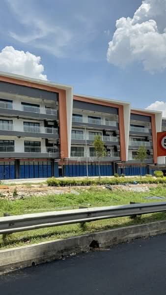Shop for Rent in BANDAR PUCHONG JAYA (Puchong) - Esther Tan - Exterior - PropertyGuru.com.my