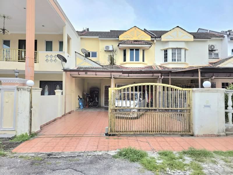 2-storey Terraced House for Sale in Seksyen 27 (Shah Alam) - Aqil Kamal - Exterior - PropertyGuru.com.my