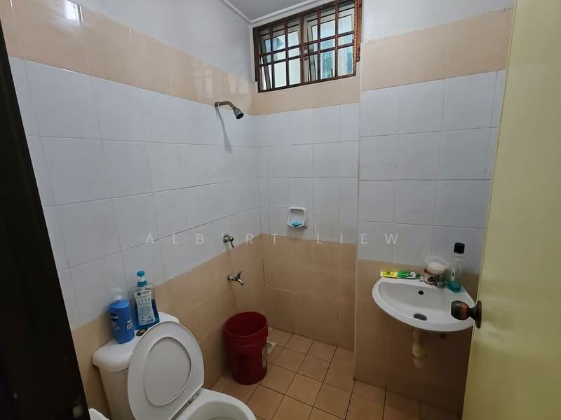 2-storey Terraced House for Sale in Pagoh (Johor) - Albert Liew - Bathroom - PropertyGuru.com.my
