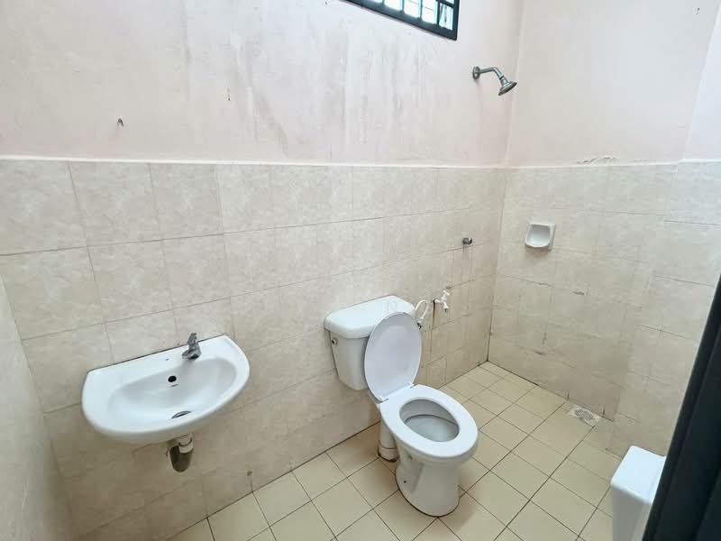 Rumah Teres 1.5 Tingkat untuk Dijual di Bandar Putra (Kulai) - Bee Ng - PropertyGuru.com.my