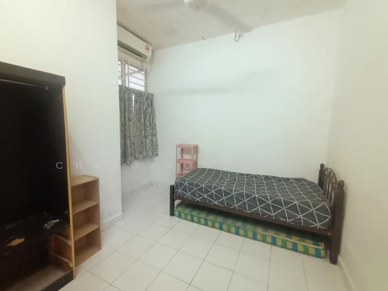 1-storey Terraced House for Rent in Taman Desaru Utama (Pengerang) - Chang Hoong Wen - Bedroom - PropertyGuru.com.my