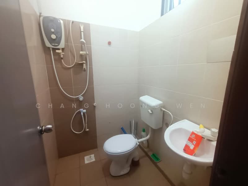 Rumah Teres 1 Tingkat untuk Disewa di Taman Desaru Utama (Pengerang) - Chang Hoong Wen - Bathroom - PropertyGuru.com.my