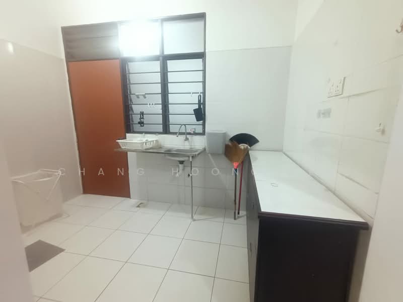 Rumah Teres 1 Tingkat untuk Disewa di Taman Desaru Utama (Pengerang) - Chang Hoong Wen - Kitchen - PropertyGuru.com.my