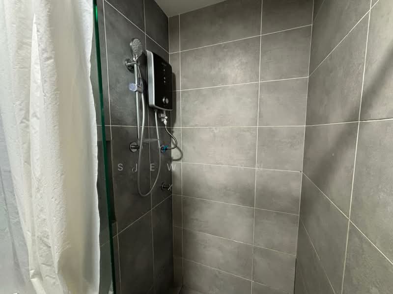 Servis Apartment untuk Disewa di 121 Residences - Siew Lynn - Bathroom - PropertyGuru.com.my