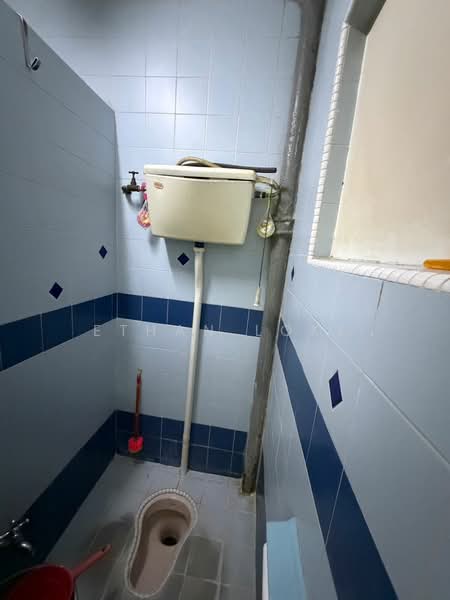 Rumah Teres 1 Tingkat untuk Dijual di Kepong Baru (Kepong) - Ethan Loke - Bathroom - PropertyGuru.com.my