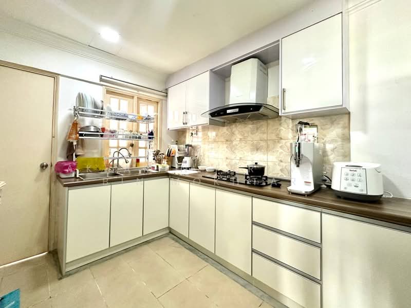 Condominium for Sale at Villaria - Akramin Firdaus Bin Mokhtar - Kitchen - PropertyGuru.com.my