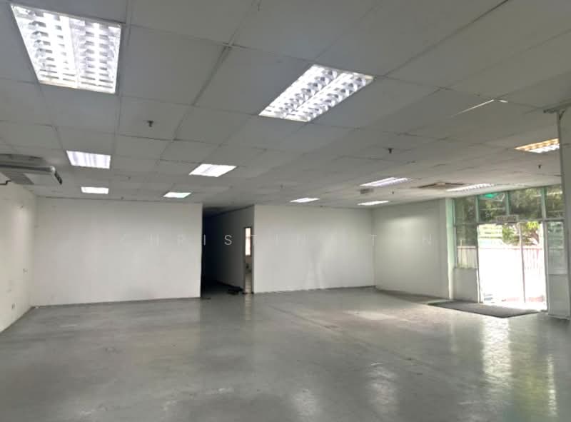 Warehouse for Rent in Taman Perindustrian Subang (Subang Jaya) - Christine Tan - Interior - PropertyGuru.com.my