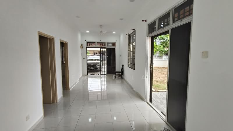 Rumah Teres 1 Tingkat untuk Disewa di Taman JP Perdana (Johor Bahru) - Eddie Lai - Entrance - PropertyGuru.com.my