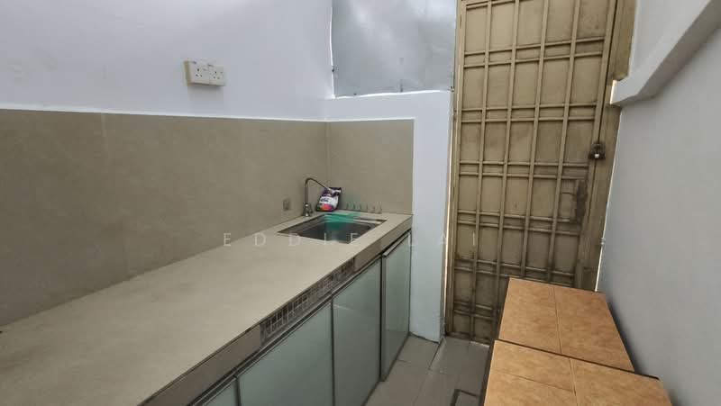 Rumah Teres 1 Tingkat untuk Disewa di Taman JP Perdana (Johor Bahru) - Eddie Lai - Kitchen - PropertyGuru.com.my