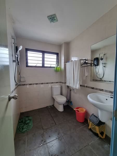 3-storey Terraced House for Sale in Taman Segambut (Jalan Kuching) - Ethan Swe - Bathroom - PropertyGuru.com.my