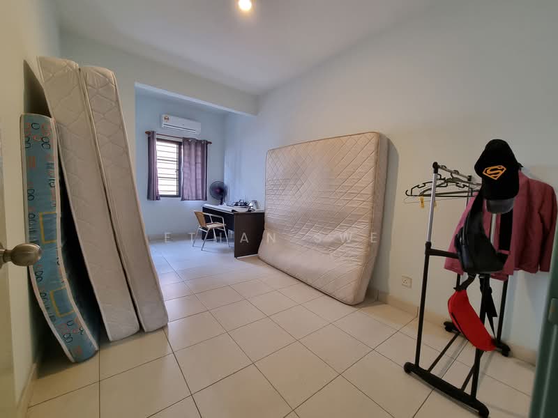 3-storey Terraced House for Sale in Taman Segambut (Jalan Kuching) - Ethan Swe - Bedroom - PropertyGuru.com.my