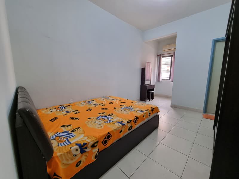 3-storey Terraced House for Sale in Taman Segambut (Jalan Kuching) - Ethan Swe - Bedroom - PropertyGuru.com.my