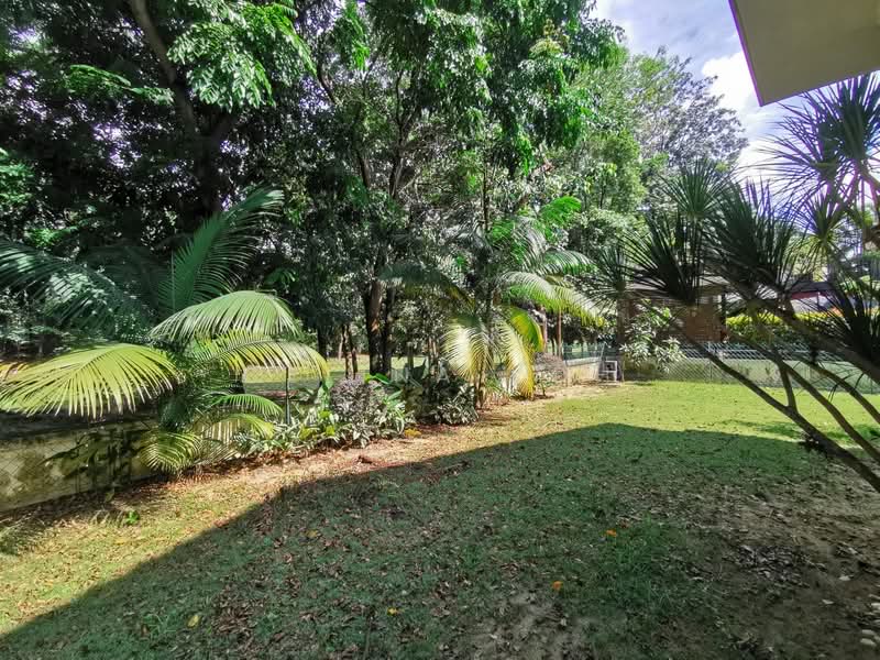 Rumah Banglo untuk Disewa di Valencia (Sungai Buloh) - Celina Koh - Garden - PropertyGuru.com.my